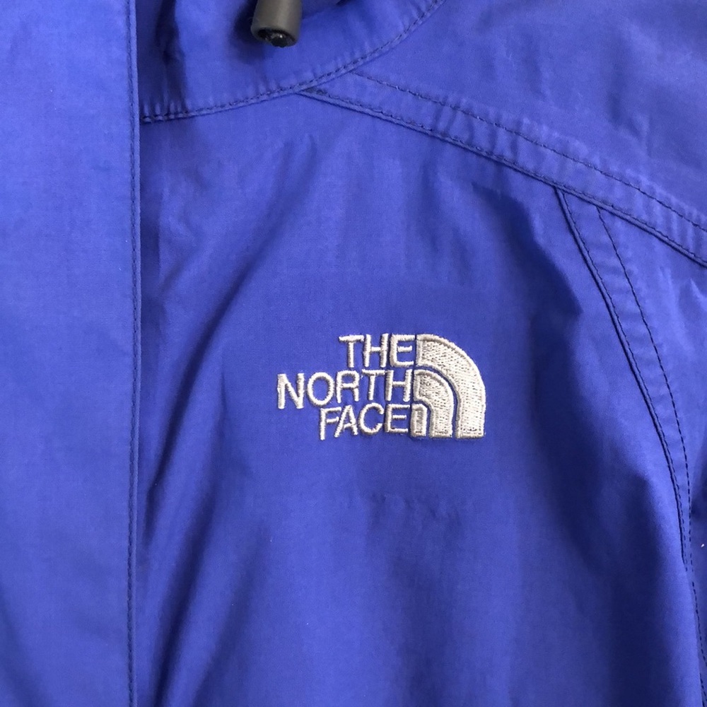 The North Face blue HyVent jacket size M - Picture 2 of 7